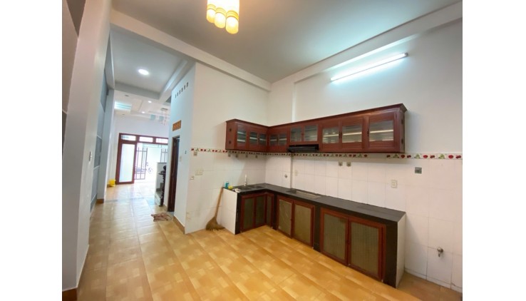 NHÀ 1/ ĐẤT MỚI, 52M2, 4 TẦNG 4PN, HẺM XE HƠI, NGAY CHỢ GIÁ HƠN 6 TỶ